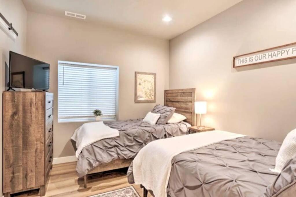 New! Cozy & Modern Spearfish Home Near Downtown! Exterior photo
