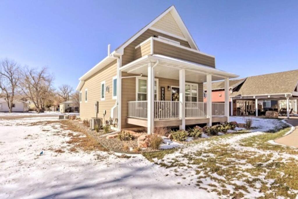 New! Cozy & Modern Spearfish Home Near Downtown! Exterior photo