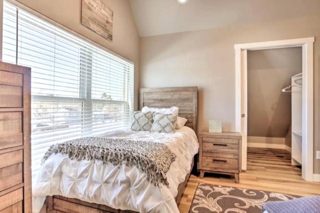 New! Cozy & Modern Spearfish Home Near Downtown! Exterior photo